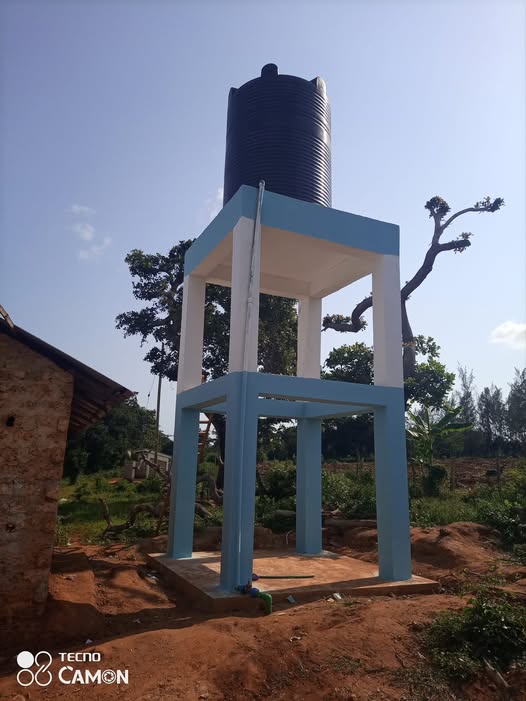 6m Water Tower and Tank